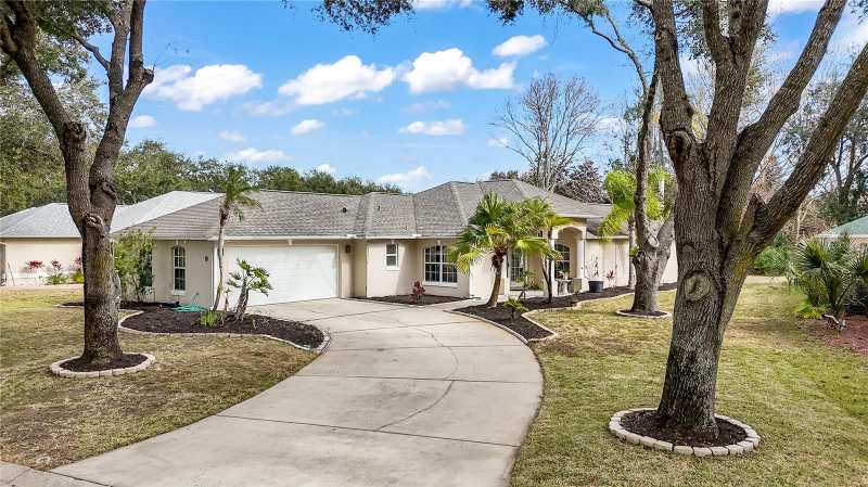 3 bedroom Single Family Residence at 9 Sherrington Drive, Ormond Lakes Unit 02, Ormond Beach — photo 1