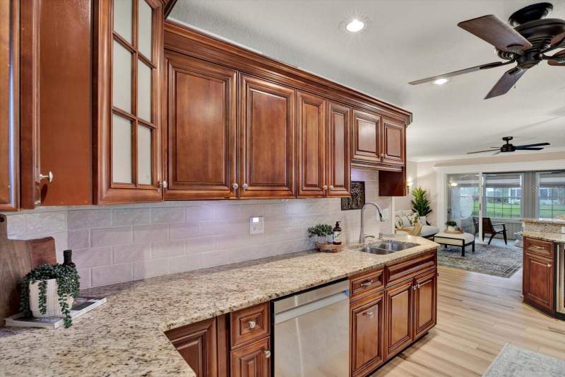 2 bedroom Condominium at 9010 Lake Place Lane #9010, Lake Place A Condo, Tampa — photo 5