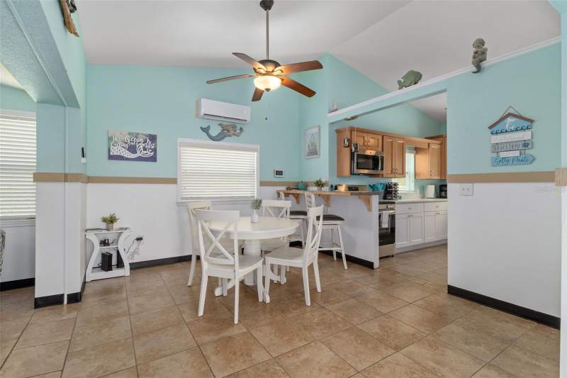 2 bedroom Single Family Residence at 6245 Waverly Road, Weeki Wachee Gardens, Weeki Wachee — photo 4