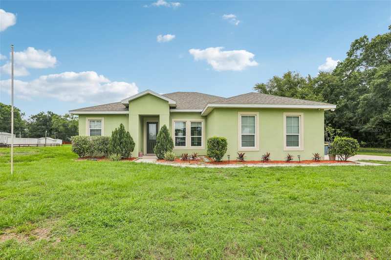 3 bedroom Single Family Residence at 9876 Pangola Loop, Bahia Acres Unrecorded, Land O Lakes — photo 1