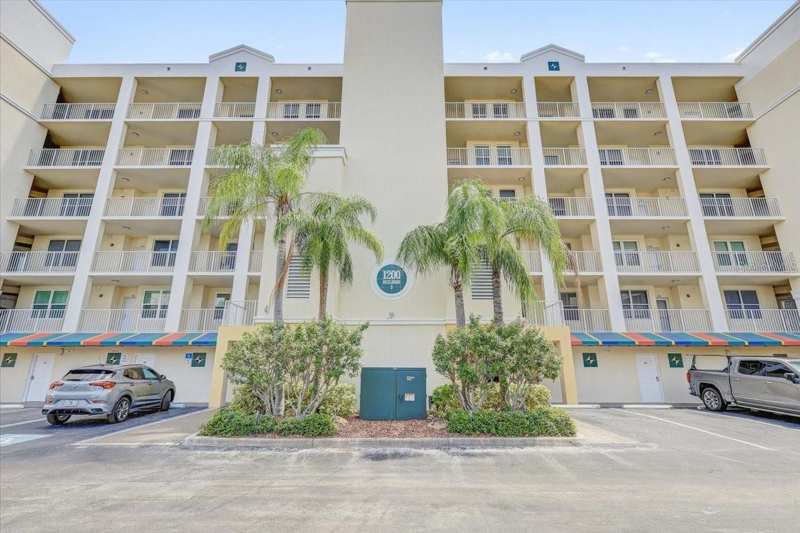 2 bedroom Condominium at 1200 Country Club Drive #3405, Country Club Condo At East Bay, Largo — photo 1