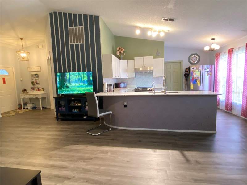 3 bedroom Single Family Residence at 2419 Pewter Court, Hunters Creek Tr 150 Ph 01, Orlando — photo 2