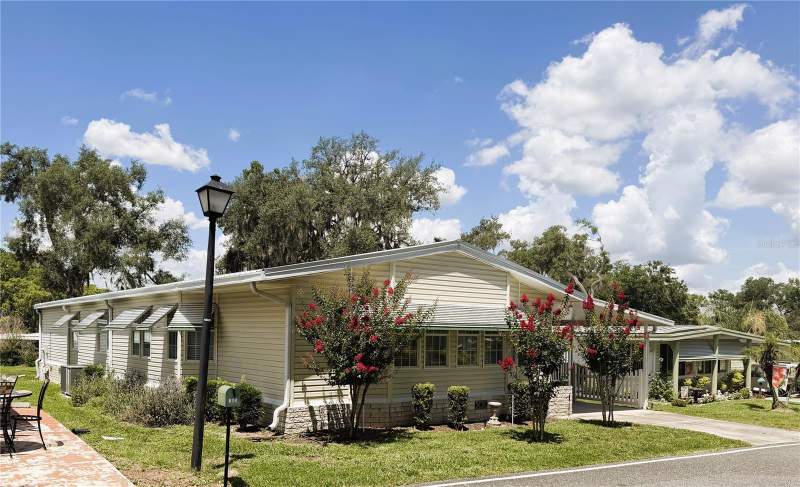 2 bedroom Manufactured Home at 103 Orchid Way, Hawthorne At Leesburg A Coop, Leesburg — photo 3
