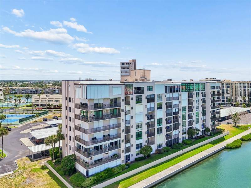 1 bedroom Condominium at 7600 Sun Island Drive #603, Bay Island Group 14, South Pasadena — photo 5