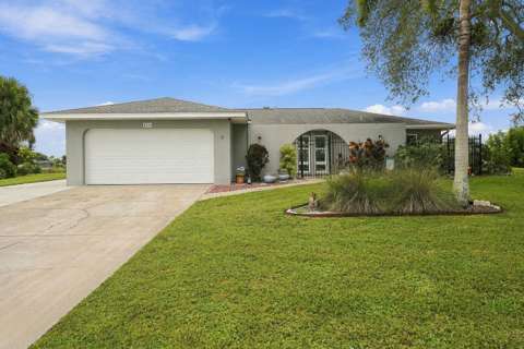 2331 Sandlewood Drive, home for sale in Venice 34293