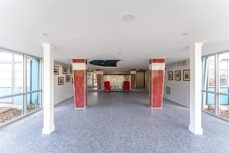 1 bedroom Condominium at 3315 58th Avenue #512, Wave The Condo, St Petersburg — photo 5