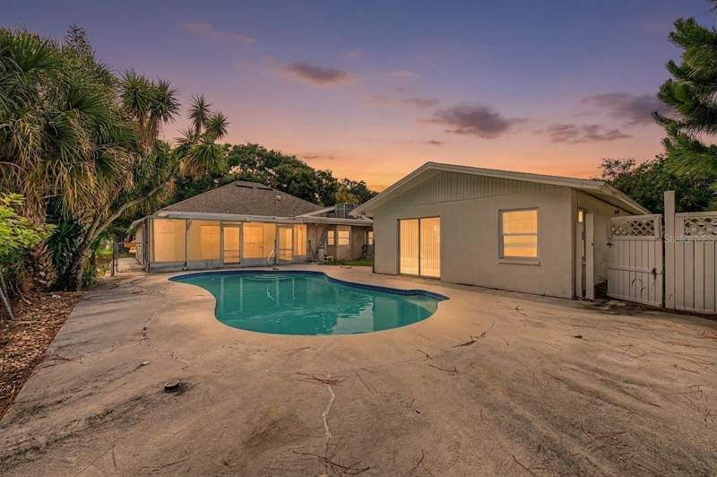 4 bedroom Single Family Residence at 1647 Summerdale Drive, Summerdale Sub, Clearwater — photo 4