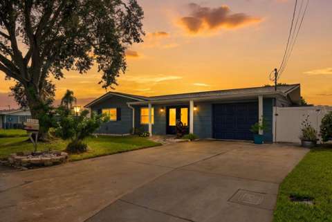 13701 Leslie Drive, home for sale in Hudson 34667