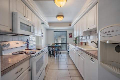 2900 Cove Cay Drive #7B, Clearwater FL - photo 11 of 37
