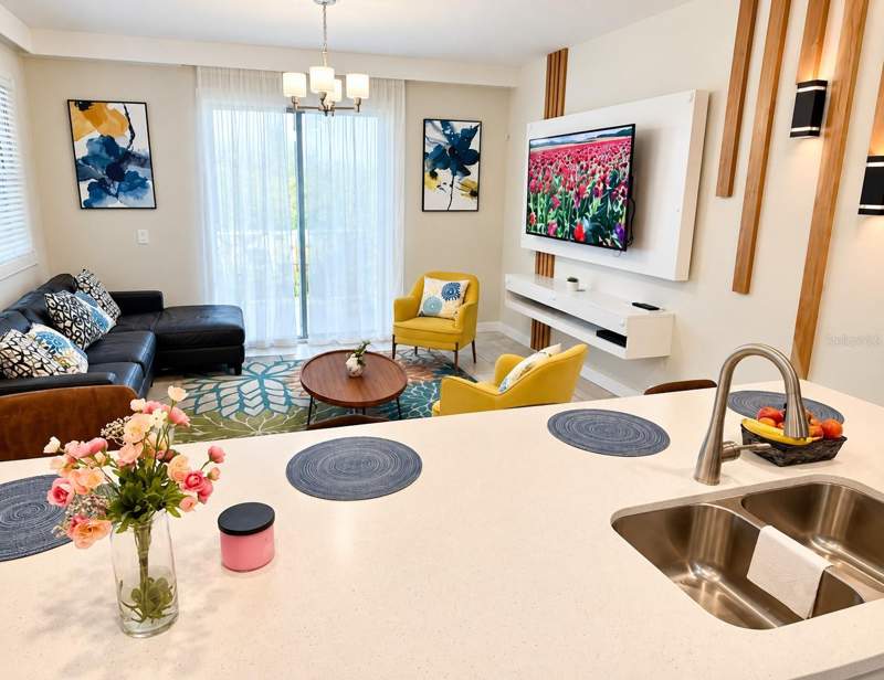 4 bedroom Townhouse at 8953 Stinger Drive, Stoneybrook South Ph J-2 & J-3, Davenport — photo 4