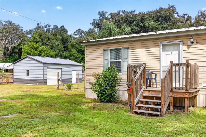 3 bedroom Manufactured Home at 39607 Louise Drive, Heather Park, Zephyrhills — photo 3