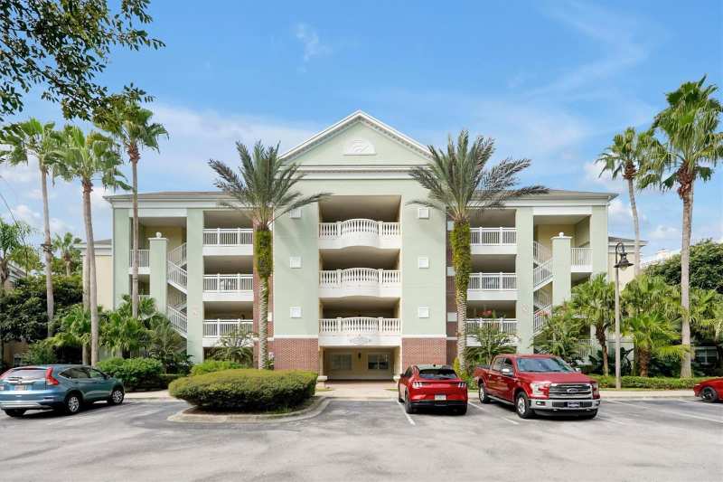 3 bedroom Condominium at 7660 Whisper Way #202, Villas At Reunion Square Condo Ph 4, Kissimmee — photo 1