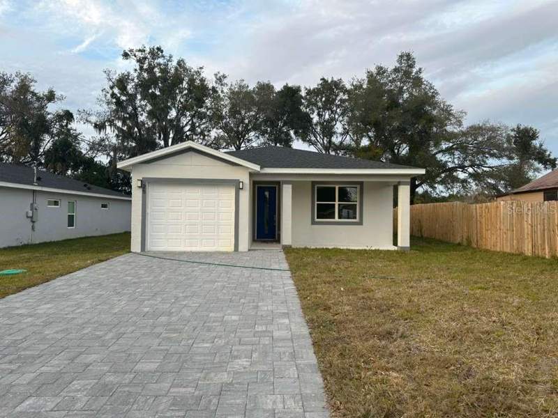 Oak LawnHomes for Sale in Apopka, FL