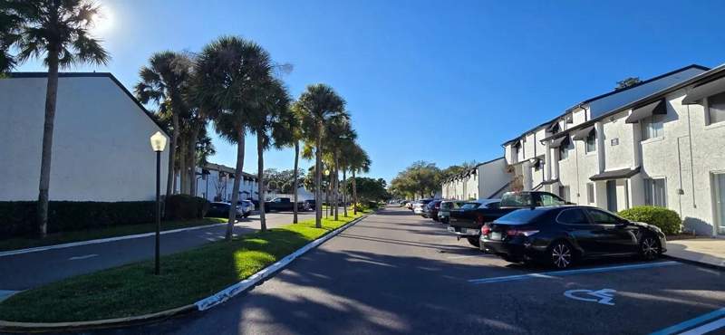 2 bedroom Condominium at 4149 S Semoran Boulevard #9, Avalion, Orlando — photo 2