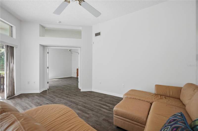 2 bedroom Condominium at 215 Clays Trail, Heatherwood Unit One Condo, Oldsmar — photo 5