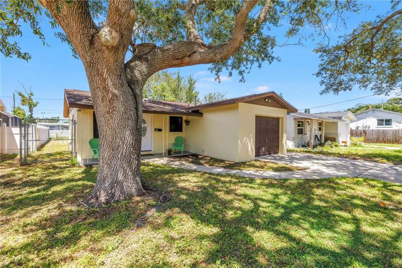 3 bedroom Single Family Residence at 231 93rd Avenue, Whiteway Annex, St Petersburg — photo 2