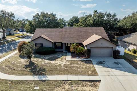 4530 Treasure Cay Road, home for sale in Tavares 32778