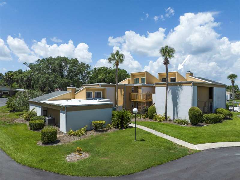 2 bedroom Condominium at 1051 S Highland Street #7D, Mount Dora Bunker Hill Condo, Mount Dora — photo 1