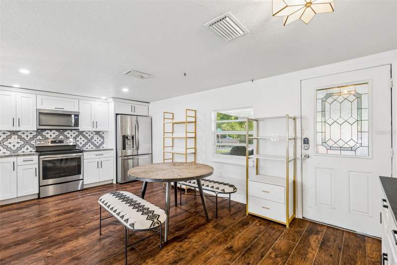 3 bedroom Single Family Residence at 1202 E Annie Street, Castle Heights Map, Tampa — photo 5