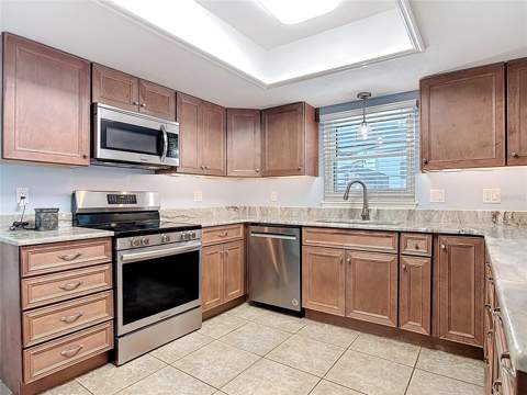 1807 Virginia Court, Tavares FL - photo 10 of 62