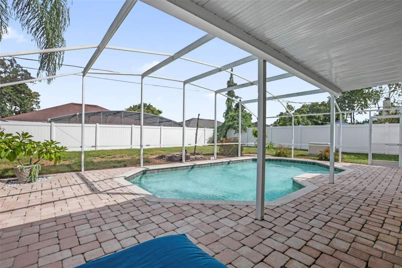3 bedroom Single Family Residence at 1601 Ross Drive, Deltona Lakes Unit 31, Deltona — photo 2