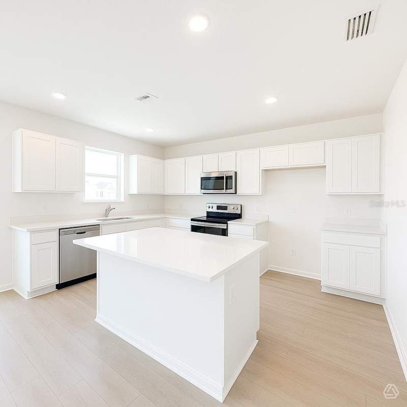 5 bedroom Single Family Residence at 13213 Sassafras Trail, Broadleaf, Parrish — photo 2
