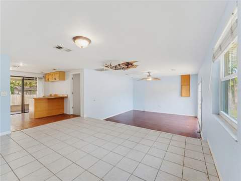 1116 E Oakwood Street, Tarpon Springs FL - photo 11 of 68