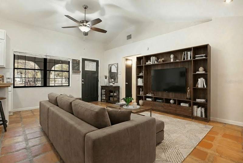 3 bedroom Single Family Residence at 3116 E Buck, Deerwood, Inverness — photo 4