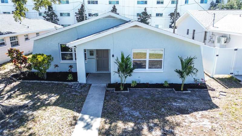 3 bedroom Single Family Residence at 130 42nd Avenue, Sycamore Park, St Petersburg — photo 3