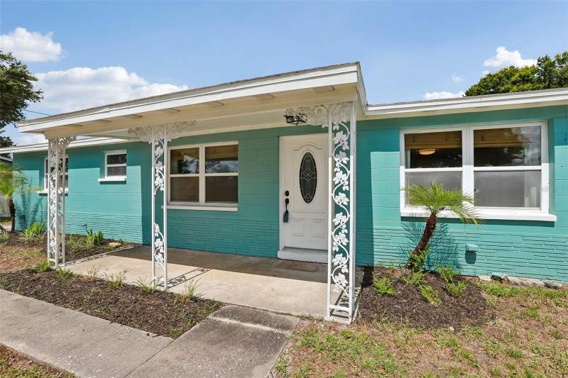 4 bedroom Single Family Residence at 8090 68th Street, Fairlawn Park Manor, Pinellas Park — photo 2
