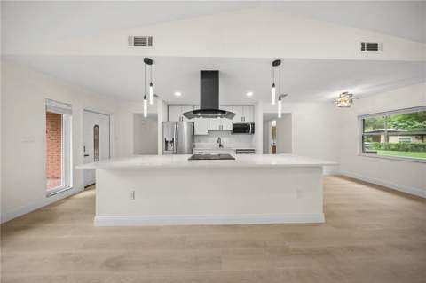 1805 Dierker Drive, Valrico FL - photo 6 of 45