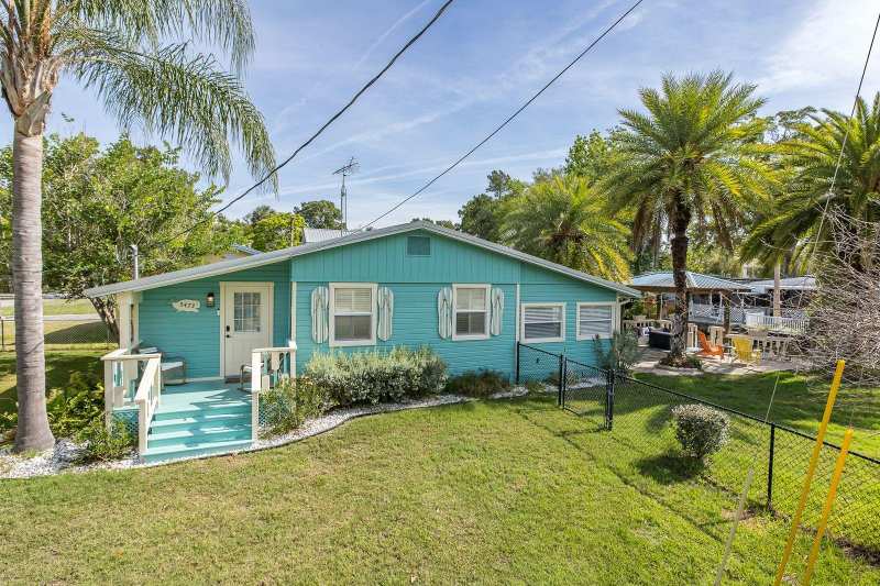 2 bedroom Single Family Residence at 5473 Darlene Street, Weeki Wachee Gardens, Weeki Wachee — photo 1