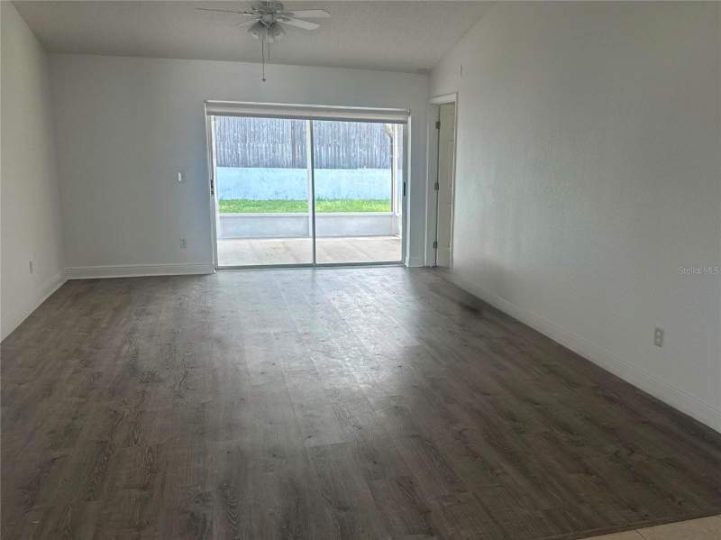 3 bedroom Single Family Residence at 1060 Dees Drive, Alafaya Woods Ph 06, Oviedo — photo 5