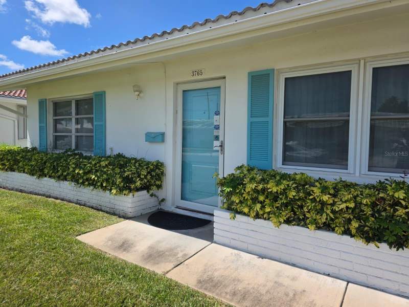 2 bedroom Condominium at 3765 101st Avenue #-, Mainlands Of Tamarac By The Gulf Unit 3 Condo, Pinellas Park — photo 2