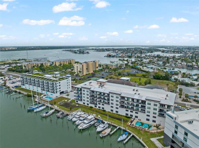 2 bedroom Condominium at 300 150th Avenue #510, Harbor At Town Center Condo, Madeira Beach — photo 2