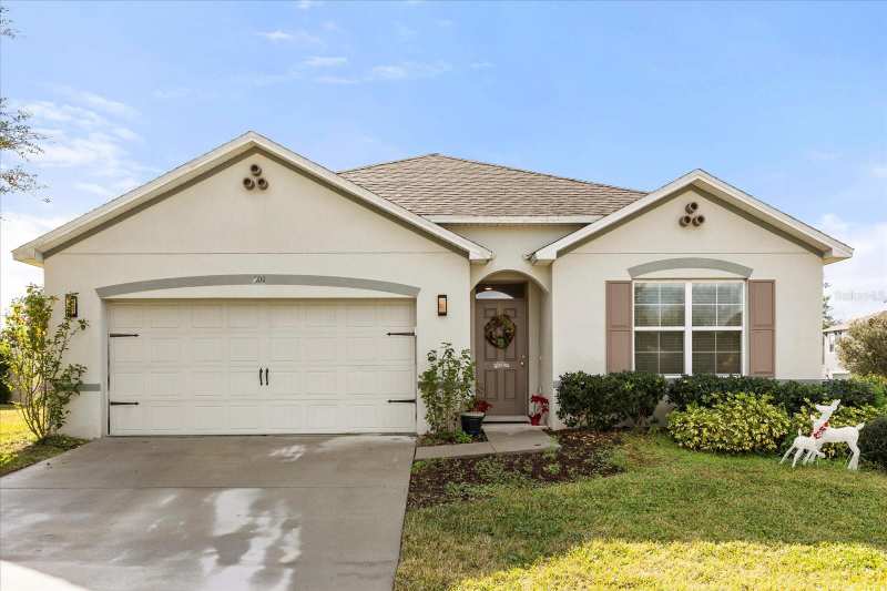 4 bedroom Single Family Residence at 201 Wood Hollow Road, Huntington Downs, Deland — photo 1