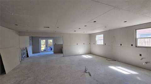 5519 Denver Street, St Petersburg FL - photo 7 of 58