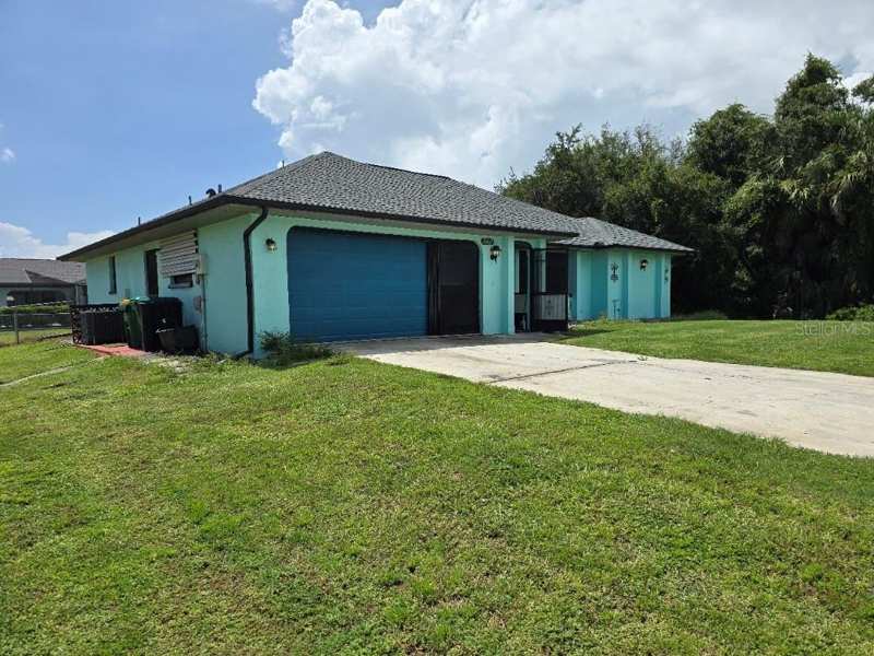 3 bedroom Single Family Residence at 22469 Aster Avenue, Port Charlotte Sec 013, Port Charlotte — photo 1