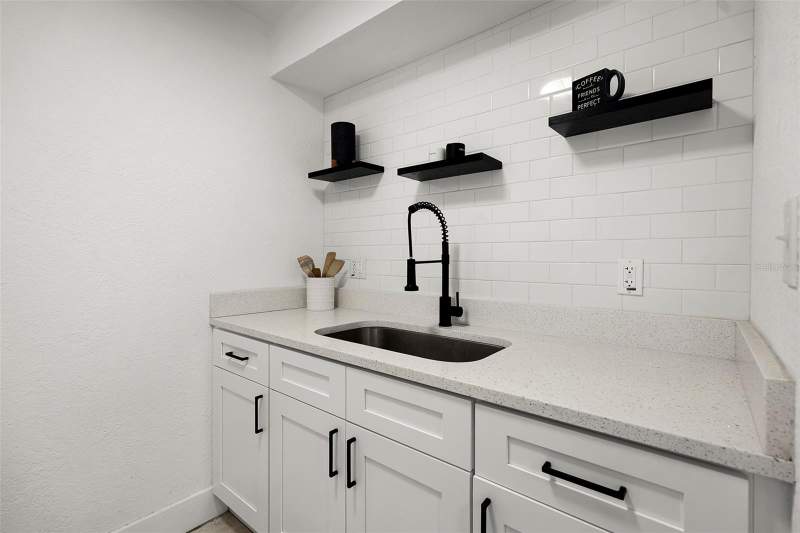 1 bedroom Condominium at 2353 Shelley Street #15, Shelley Gardens 2 Condo, Clearwater — photo 4