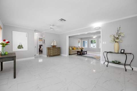 328 Bayview Drive, St Petersburg FL - photo 8 of 46