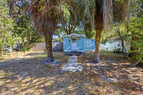 1032 NW 40Th Avenue, home for sale in Gainesville 32609