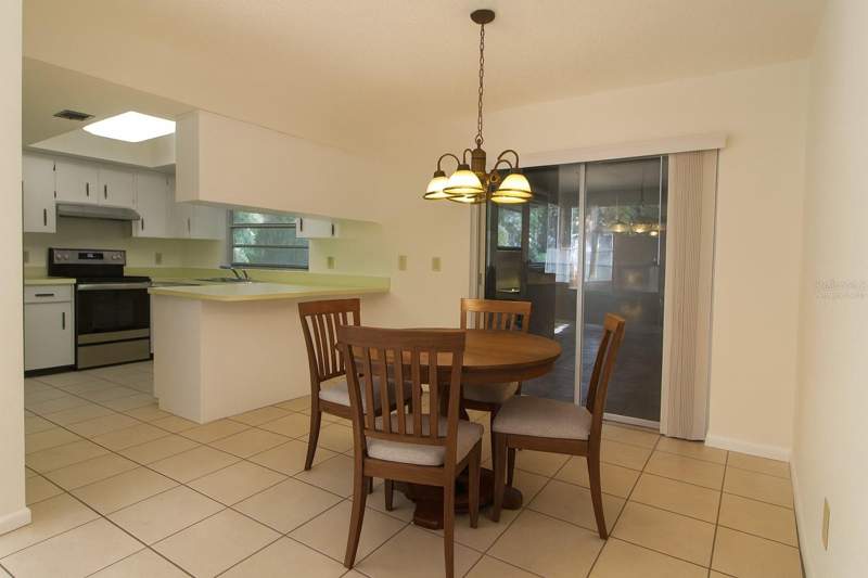 3 bedroom Single Family Residence at 932 N Fairbairn Drive, Deltona Lakes Unit 22, Deltona — photo 5