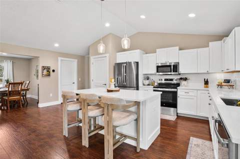 206 Shannon Lane, Lady Lake FL - photo 10 of 40