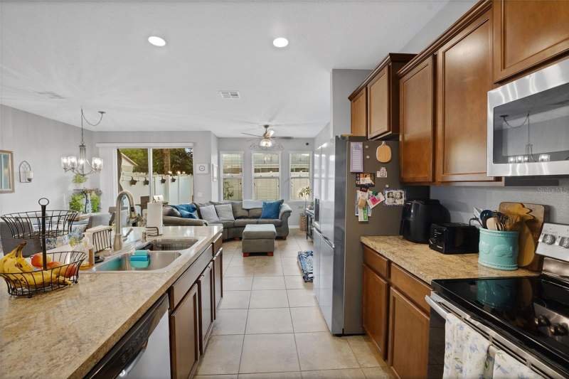 3 bedroom Townhouse at 1664 Peterson Place, The Reserve At Hidden Lake, Sanford — photo 5