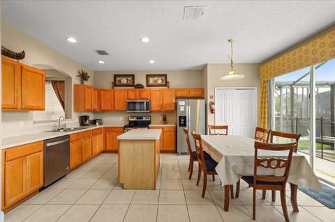 164 Castaway Beach Way, Kissimmee FL - photo 14 of 67