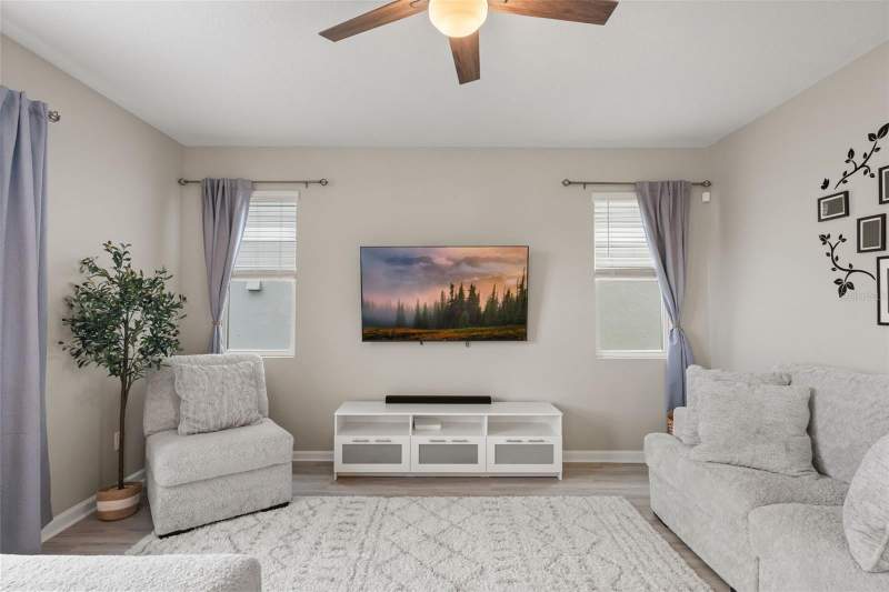4 bedroom Single Family Residence at 1542 SUGARBELLE CIRCLE, SEASONS AT THE GROVE, MASCOTTE — photo 4