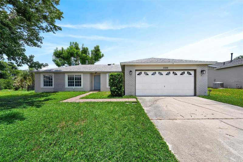 3 bedroom Single Family Residence at 2328 CLEMENTINE TRAIL, GREATER GROVES PH 02 TR A, CLERMONT — photo 2