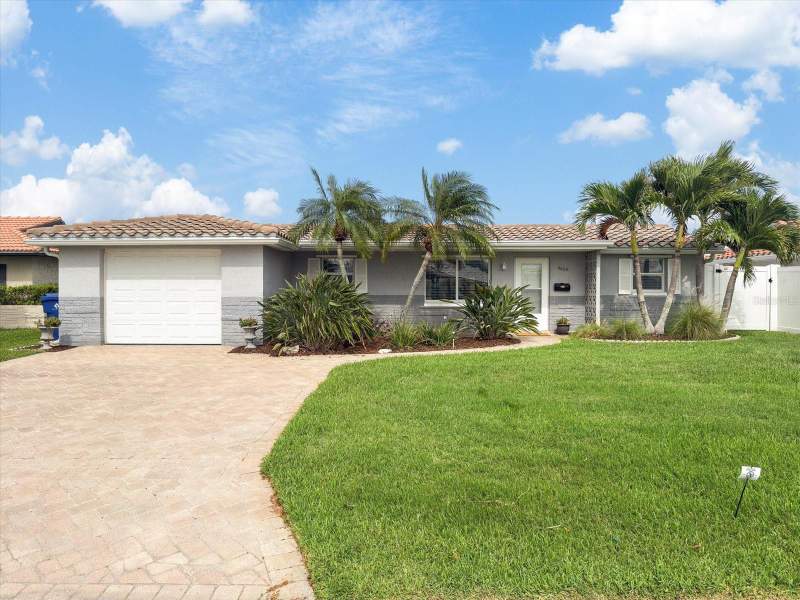 2 bedroom Single Family Residence at 5008 Dory Drive, Flor A Mar, New Port Richey — photo 2
