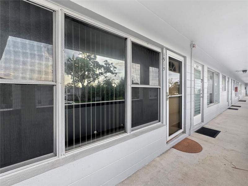 2 bedroom Condominium at 4300 58th Street #1915, Clearview Oaks Paradise, Kenneth City — photo 2