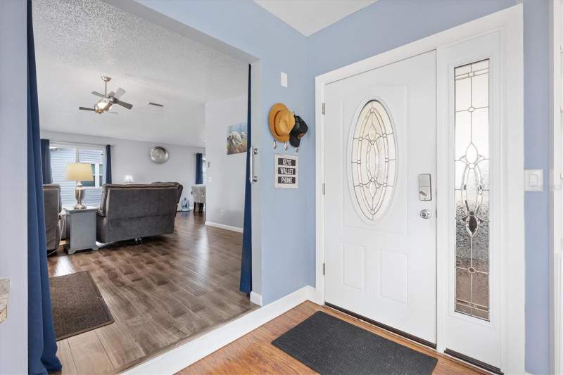 2 bedroom Single Family Residence at 723 Heathrow Avenue, Lady Lake Orange Blossom Gardens Unit 10, The Villages — photo 5